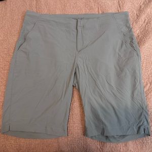 COLUMBIA Grey Omni-Shield Advanced Repellency Shorts